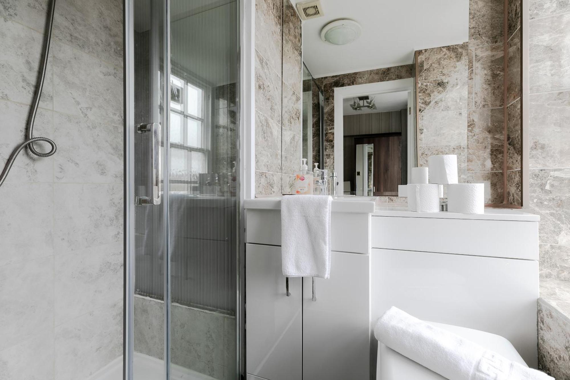Elegant 3 Bedrooms Apartment Near Hyde Park & Oxford St Londres Extérieur photo